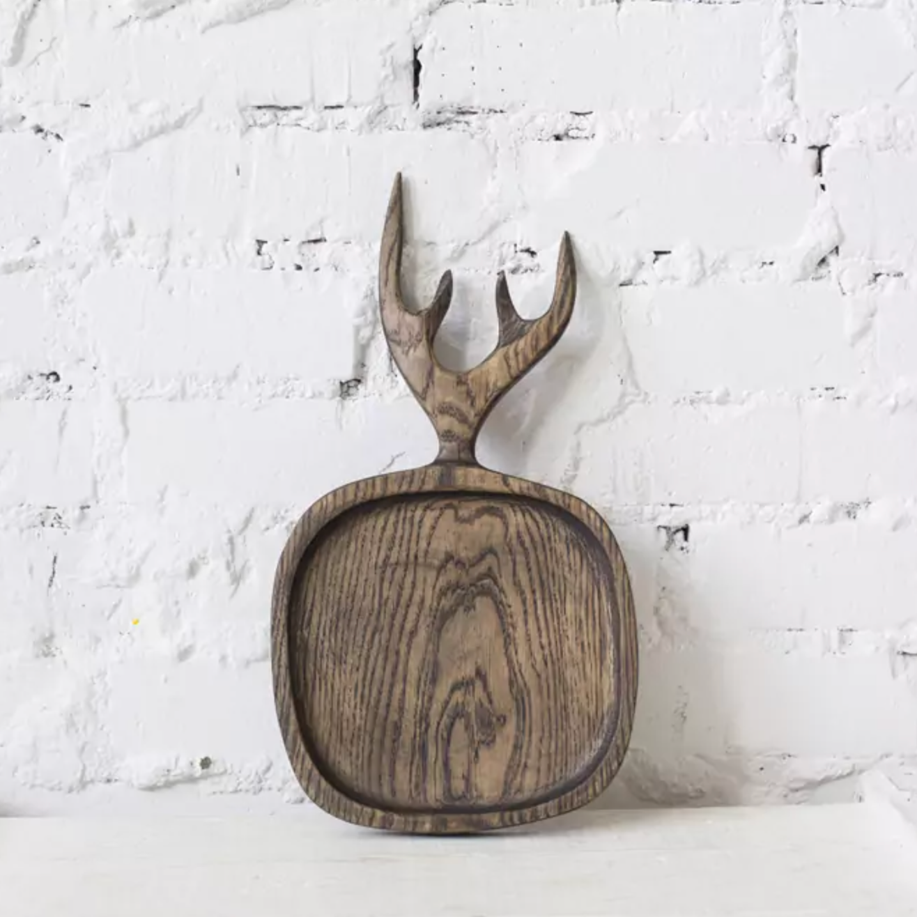 Antlers Oval Black